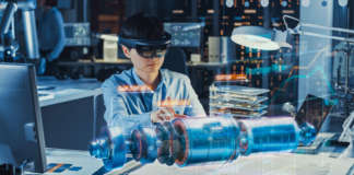 Industrial Factory Chief Engineer Wearing AR Headset (indossabili)