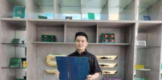 Deng Peng production manager presso Safe PCB